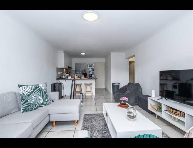 2 BEDROOM APARTMENT FOR SALE IN PLUMSTEAD